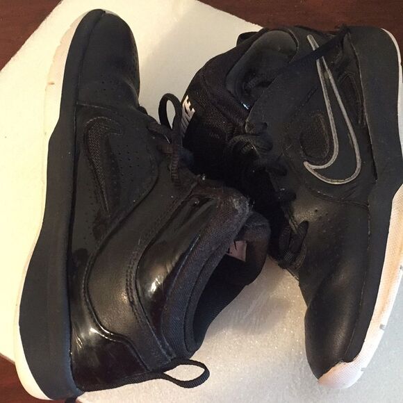 Nike team hustle sneakers - Picture 4 of 11